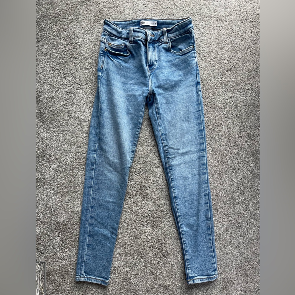 Zara Light Blue Women's Skinny Jeans